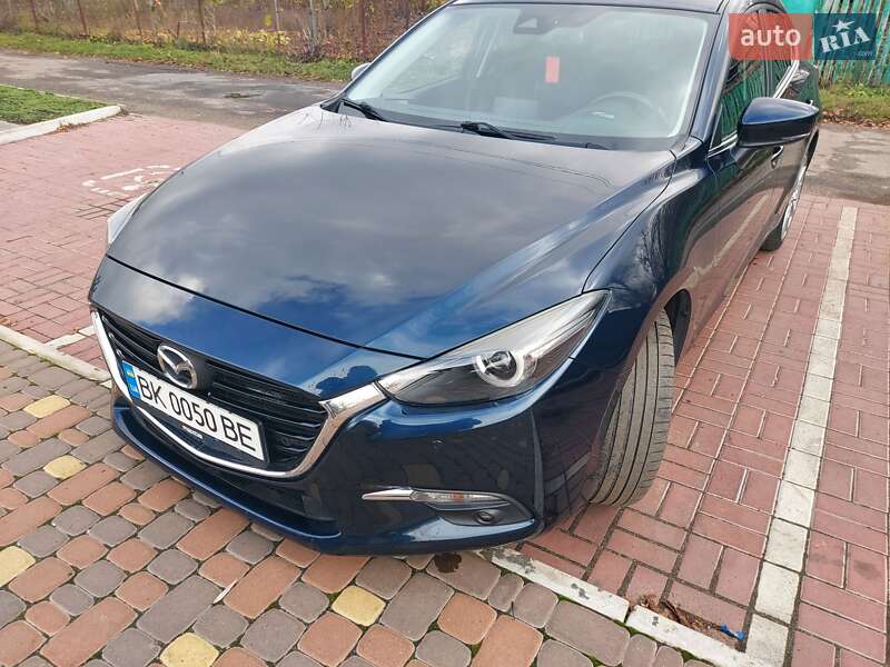 Хетчбек Mazda 3 2017 в Новомиргороді фото 2 Хетчбек Mazda 3 2017 в Новомиргороді