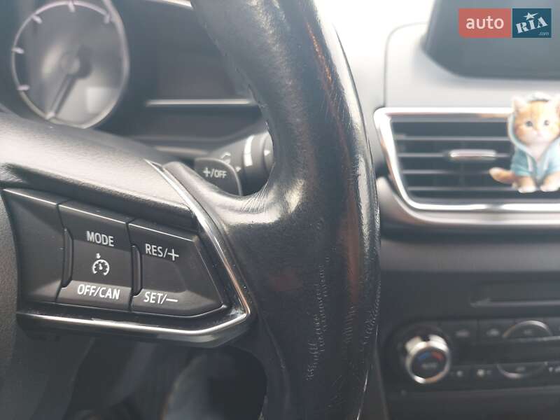 Хетчбек Mazda 3 2017 в Новомиргороді фото 44 Хетчбек Mazda 3 2017 в Новомиргороді