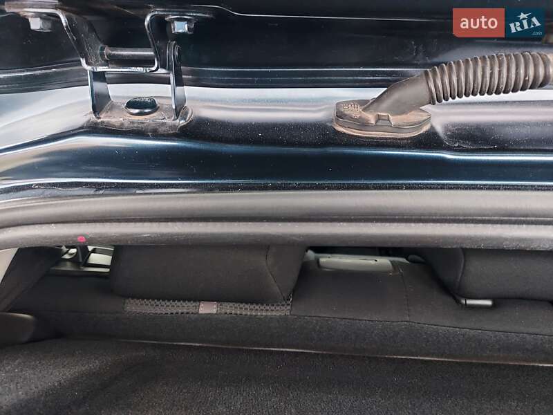 Хетчбек Mazda 3 2017 в Новомиргороді фото 15 Хетчбек Mazda 3 2017 в Новомиргороді