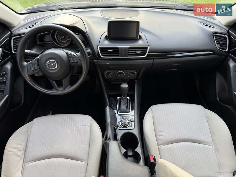 Седан Mazda 3 2015 в Києві