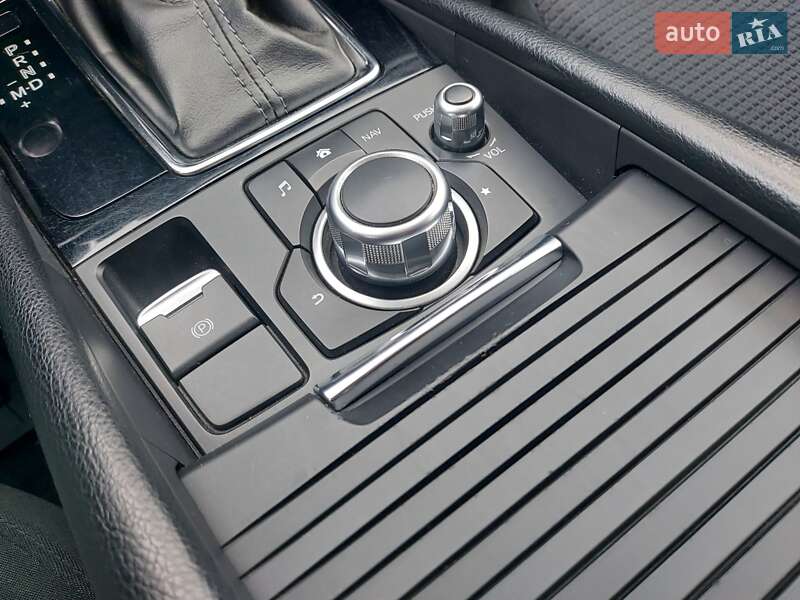 Хетчбек Mazda 3 2017 в Новомиргороді фото 46 Хетчбек Mazda 3 2017 в Новомиргороді