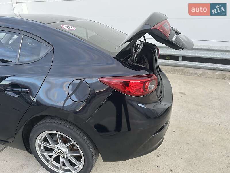 Седан Mazda 3 2015 в Києві фото 24 Седан Mazda 3 2015 в Києві