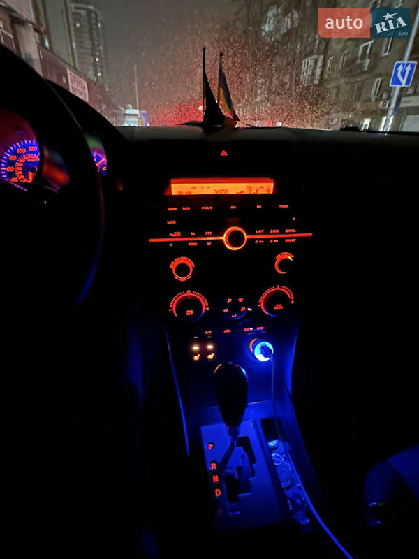 Хэтчбек Mazda 3 2003 в Киеве