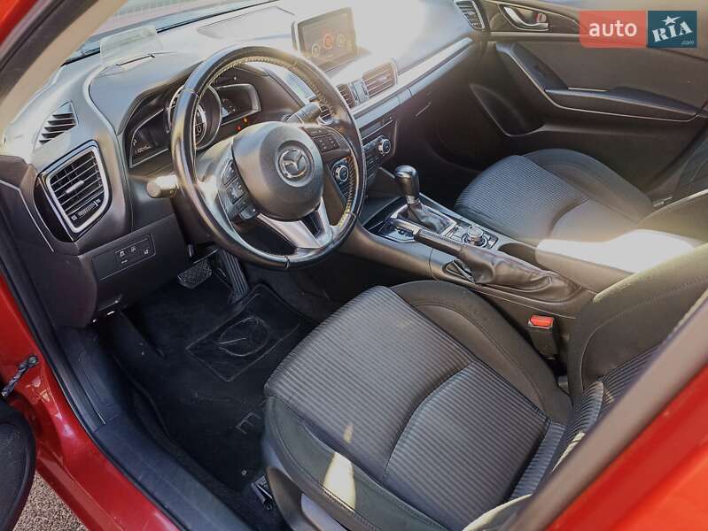 Хетчбек Mazda 3 2016 в Львові фото 24 Хетчбек Mazda 3 2016 в Львові