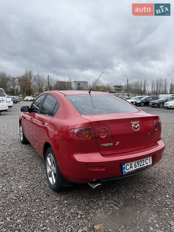Седан Mazda 3 2005 в Черкасах
