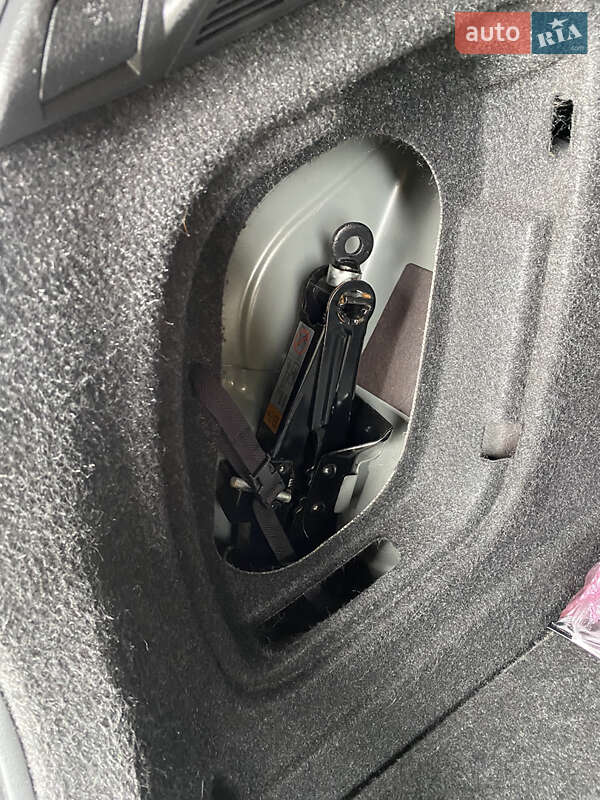 Хетчбек Mazda 3 2012 в Вінниці