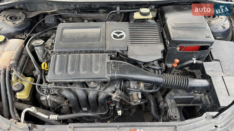 Седан Mazda 3 2006 в Виннице