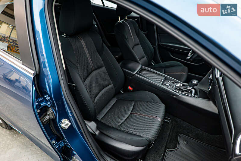 Хетчбек Mazda 3 2018 в Києві фото 20 Хетчбек Mazda 3 2018 в Києві