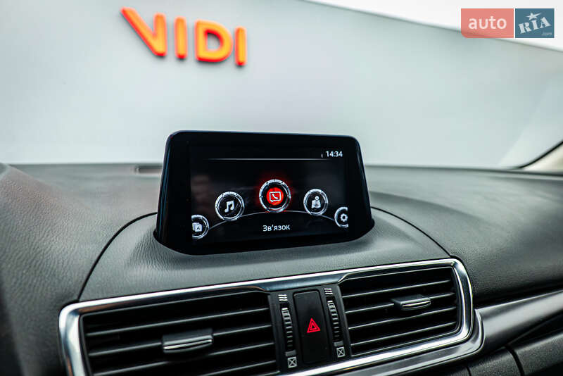 Хетчбек Mazda 3 2018 в Києві фото 15 Хетчбек Mazda 3 2018 в Києві