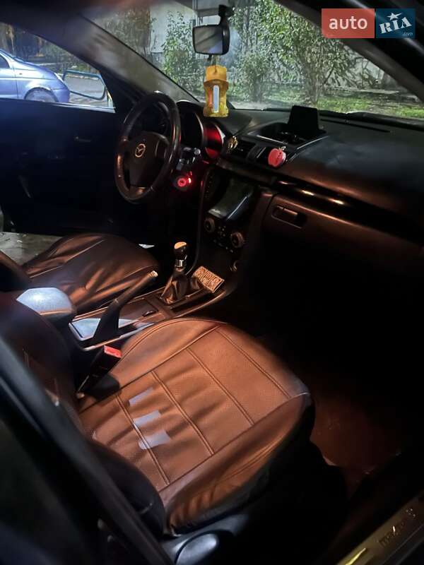 Седан Mazda 3 2004 в Белгороде-Днестровском