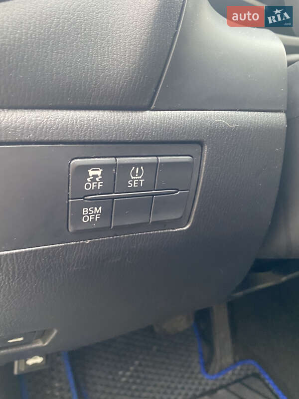 Седан Mazda 3 2015 в Києві