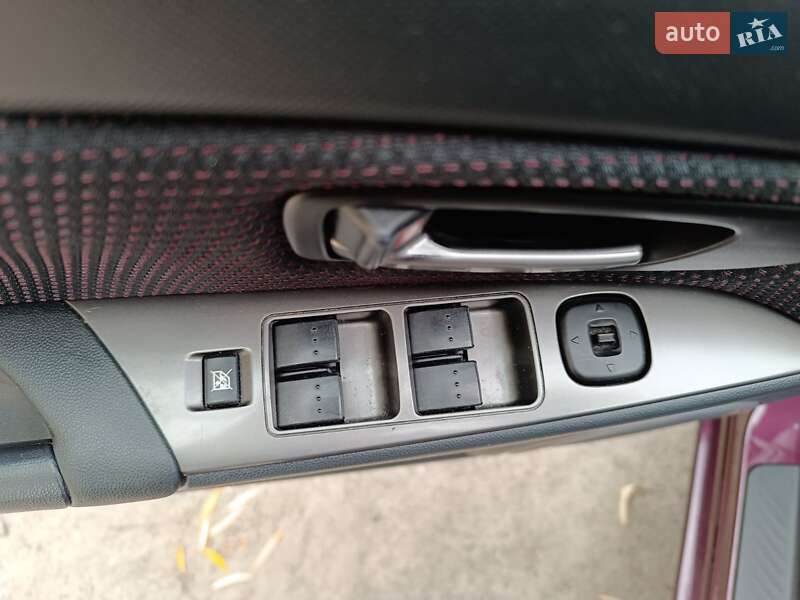 Хэтчбек Mazda 3 2007 в Виннице