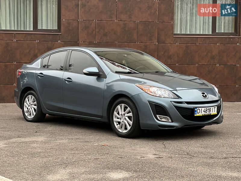 Седан Mazda 3 2009 в Дніпрі