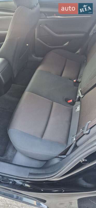 Седан Mazda 3 2020 в Малине