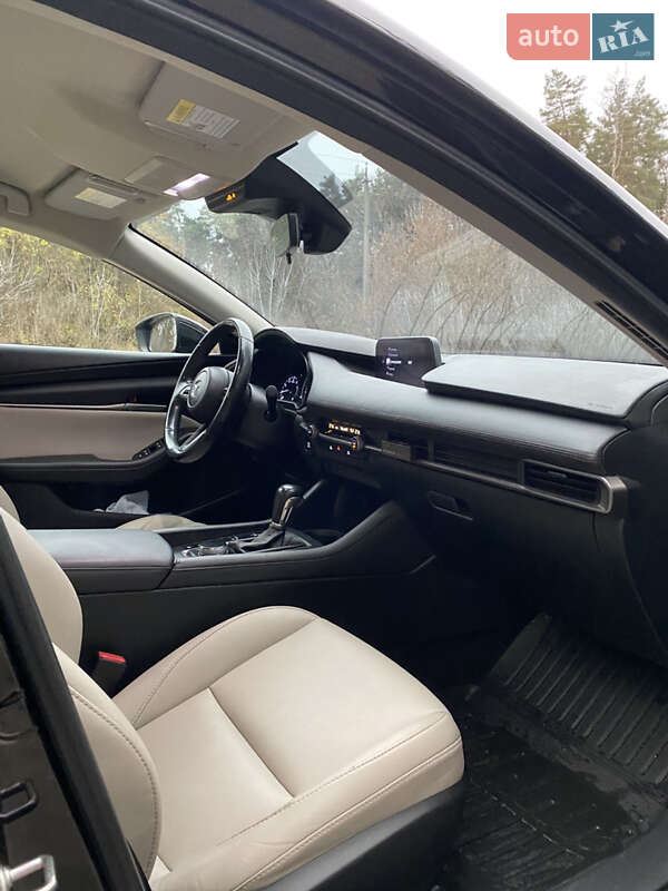 Седан Mazda 3 2019 в Києві