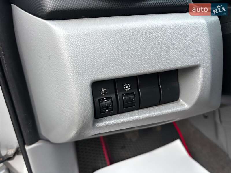 Хэтчбек Mazda 3 2005 в Запорожье фото 20 Хэтчбек Mazda 3 2005 в Запорожье