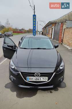 Седан Mazda 3 2015 в Измаиле