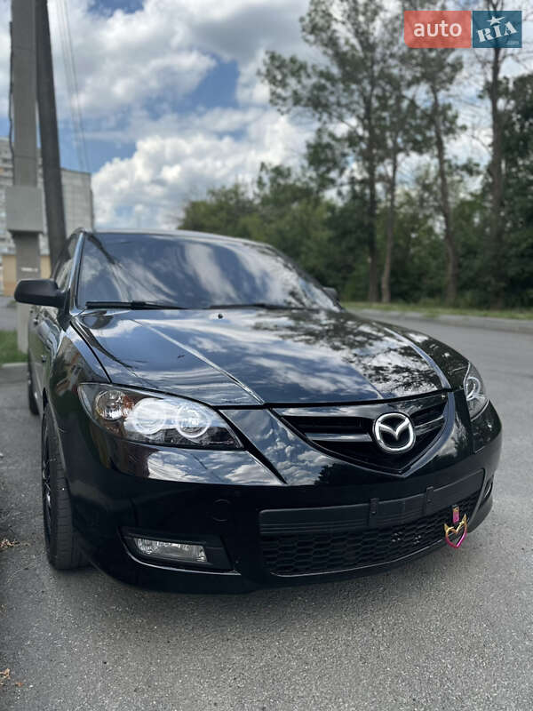 Седан Mazda 3 2003 в Харкові