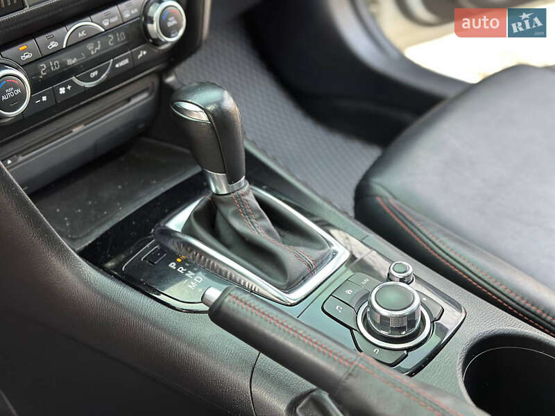 Седан Mazda 3 2014 в Днепре