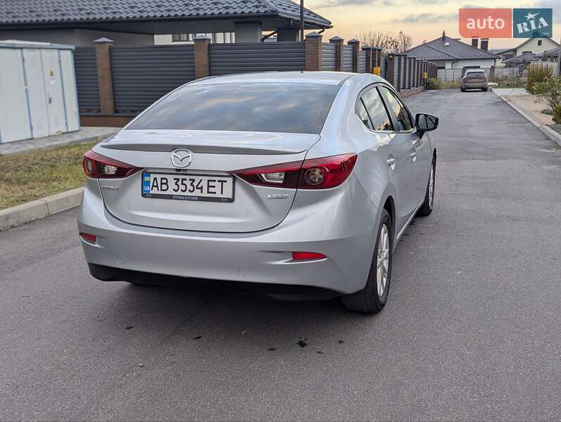 Седан Mazda 3 2018 в Вінниці