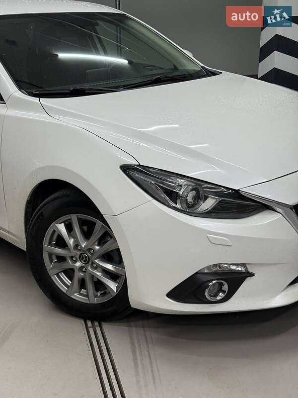 Седан Mazda 3 2015 в Києві фото 8 Седан Mazda 3 2015 в Києві