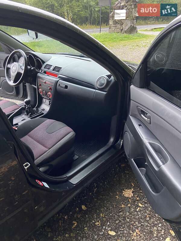 Хэтчбек Mazda 3 2004 в Косове фото 18 Хэтчбек Mazda 3 2004 в Косове