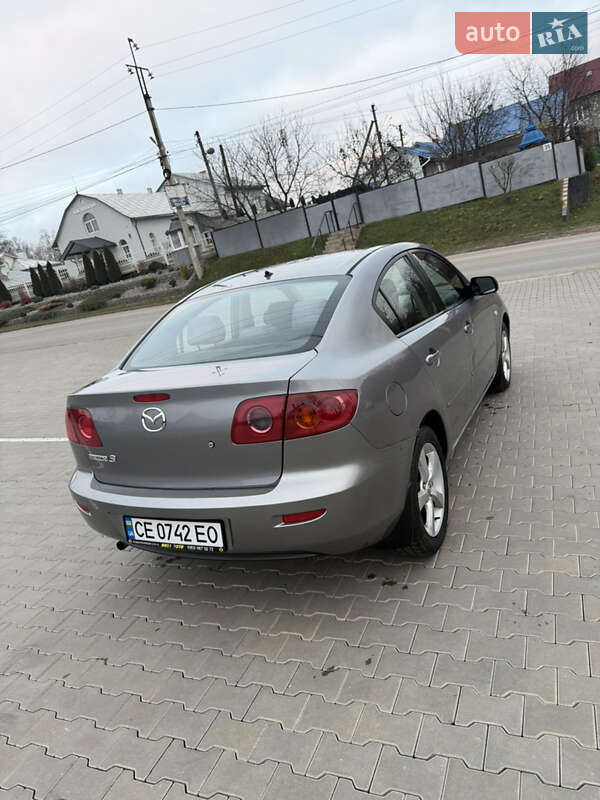 Седан Mazda 3 2005 в Чернівцях