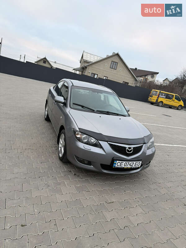 Седан Mazda 3 2005 в Чернівцях