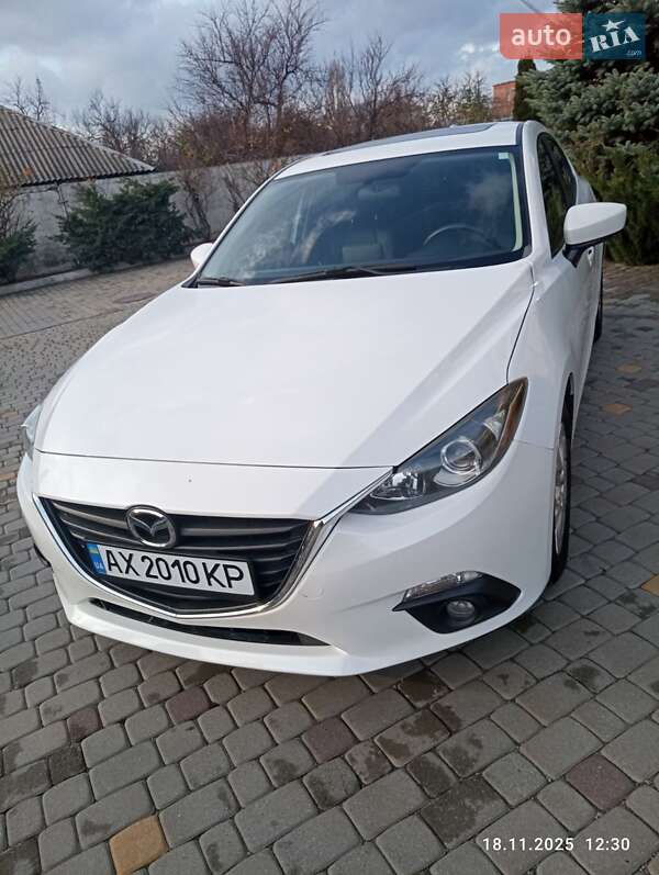 Хетчбек Mazda 3 2015 в Харкові фото 2 Хетчбек Mazda 3 2015 в Харкові