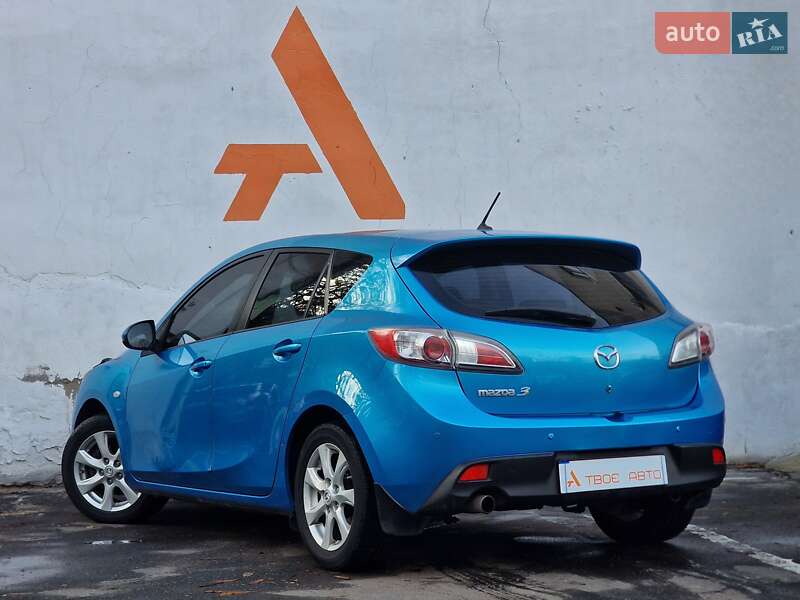 Хэтчбек Mazda 3 2010 в Одессе
