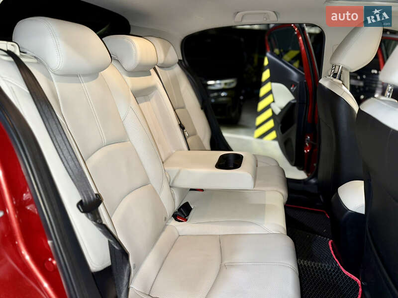 Хетчбек Mazda 3 2018 в Києві фото 30 Хетчбек Mazda 3 2018 в Києві