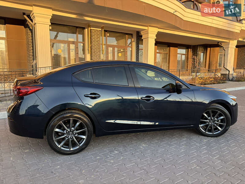 Седан Mazda 3 2018 в Киеве фото 9 Седан Mazda 3 2018 в Киеве