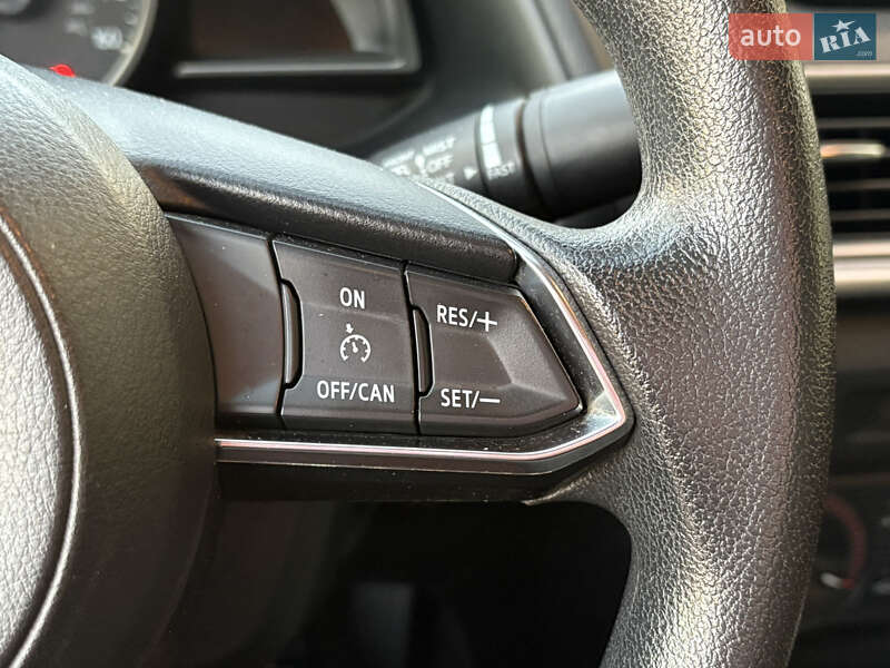 Седан Mazda 3 2018 в Киеве фото 23 Седан Mazda 3 2018 в Киеве