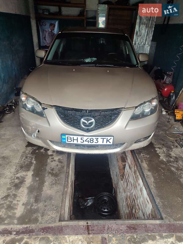 Седан Mazda 3 2005 в Кропивницком