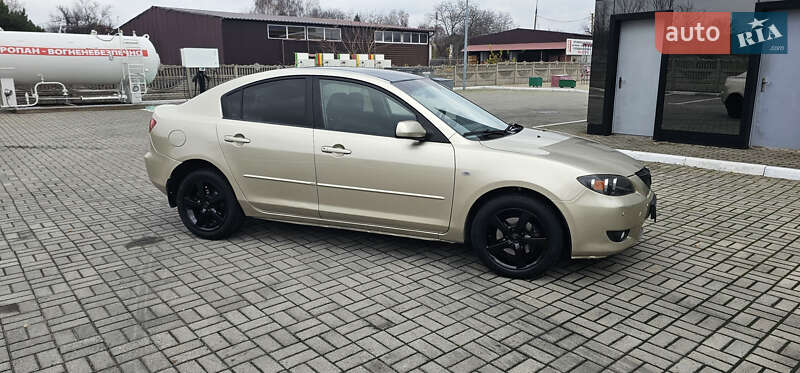 Седан Mazda 3 2005 в Запорожье