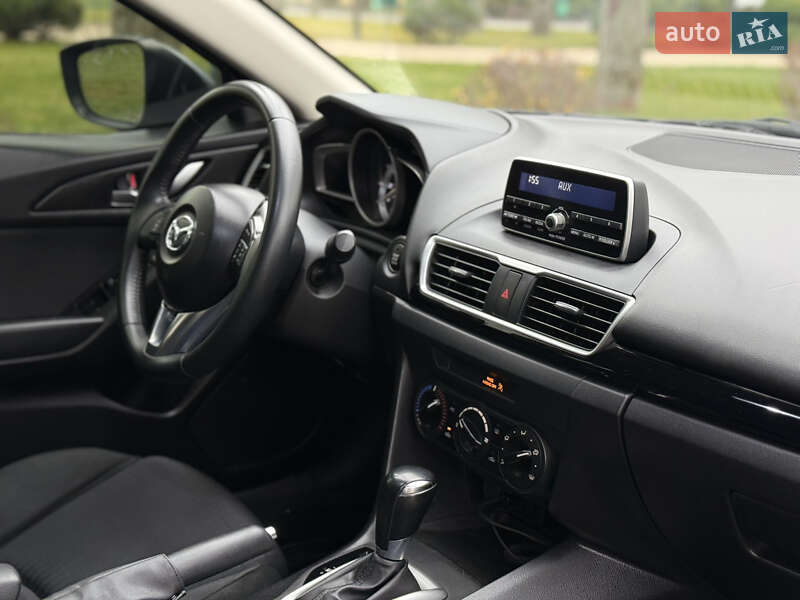 Седан Mazda 3 2014 в Харькове