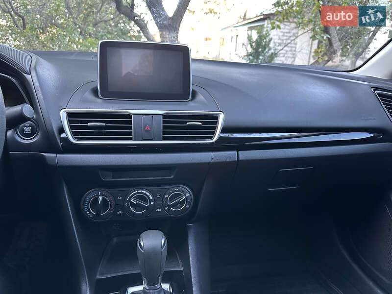 Седан Mazda 3 2016 в Киеве фото 15 Седан Mazda 3 2016 в Киеве