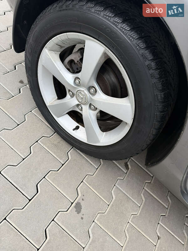 Хэтчбек Mazda 3 2004 в Черновцах