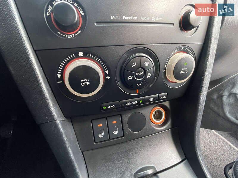 Хетчбек Mazda 3 2005 в Винниках