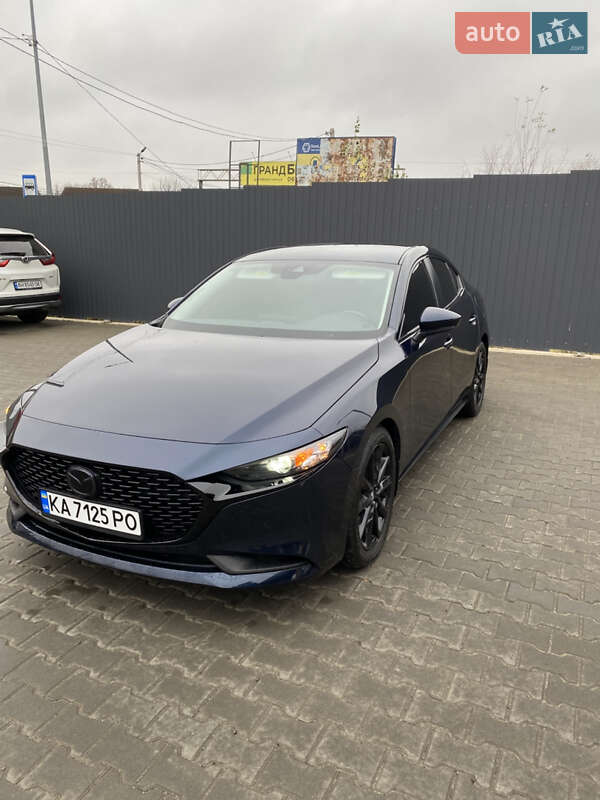 Седан Mazda 3 2019 в Киеве