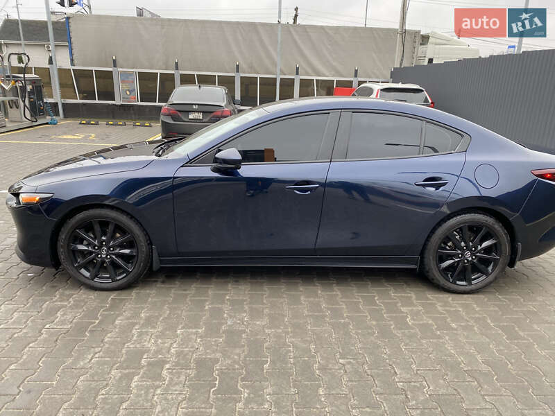 Седан Mazda 3 2019 в Киеве