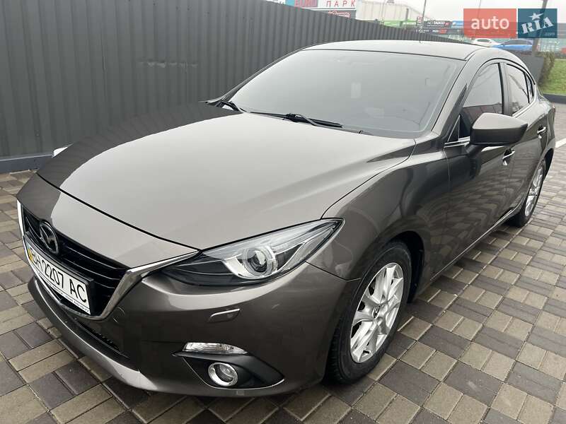 Седан Mazda 3 2016 в Києві