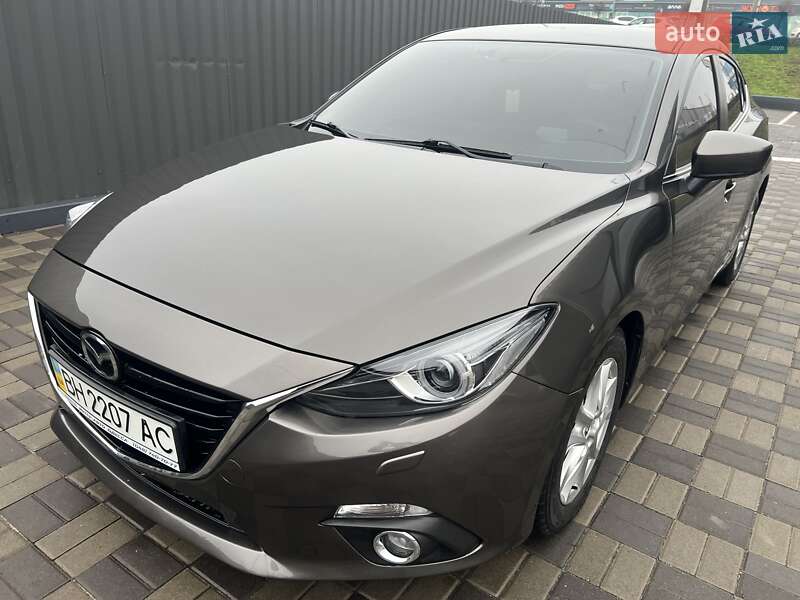 Седан Mazda 3 2016 в Києві