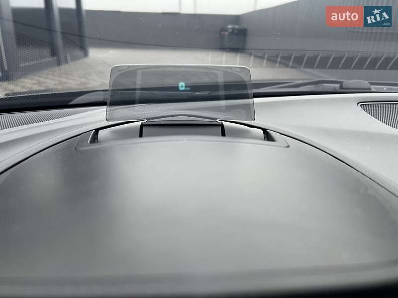 Седан Mazda 3 2016 в Києві