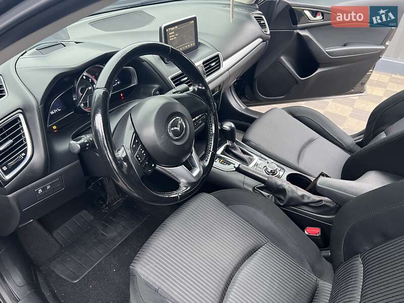 Седан Mazda 3 2016 в Києві