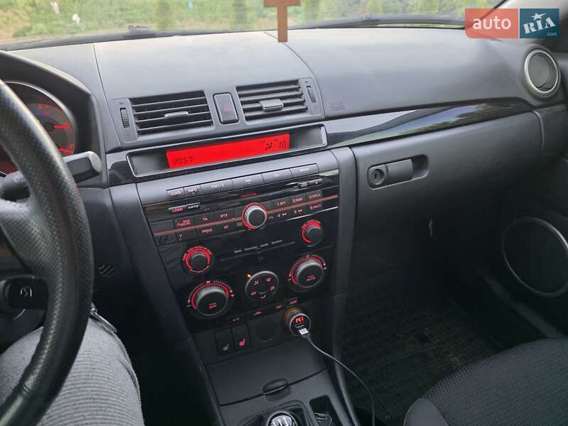 Седан Mazda 3 2008 в Киеве