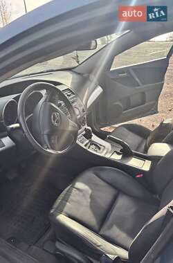 Седан Mazda 3 2010 в Киеве