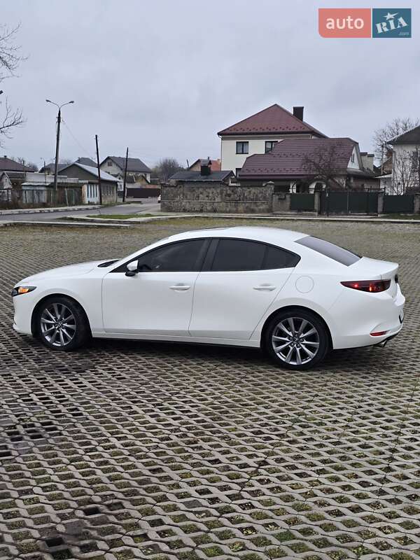 Седан Mazda 3 2021 в Коломые