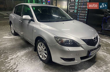 Хэтчбек Mazda 3 2004 в Звягеле