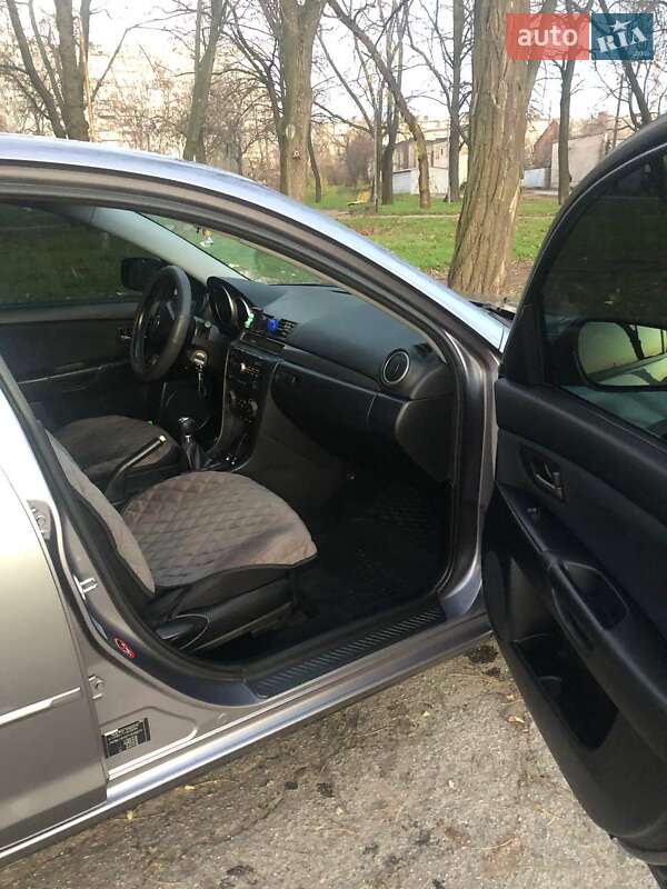 Хетчбек Mazda 3 2006 в Запоріжжі